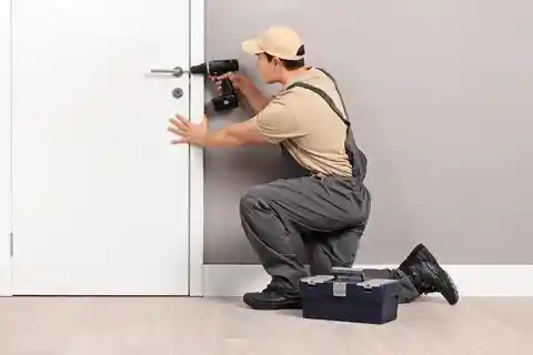 door repairs london